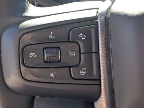 Used 2025 GMC Sierra 1500 SLT RWD image 17