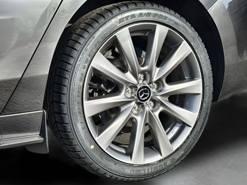 Used 2022 MAZDA MAZDA3 s image 18