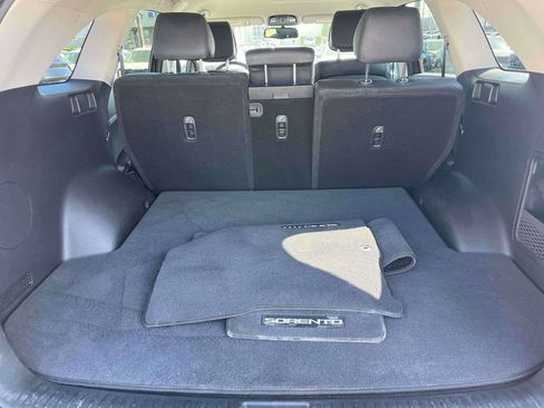 Used 2016 Kia Sorento EX image 7
