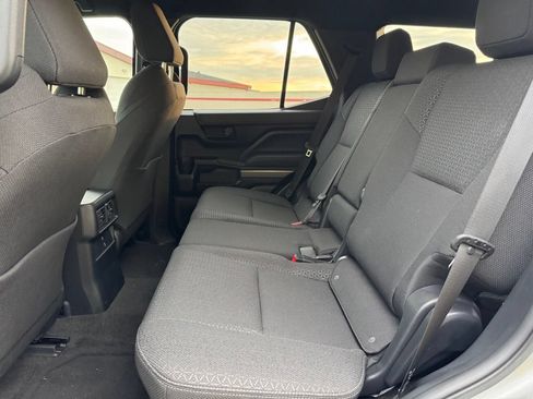 Used 2025 Toyota 4Runner SR5 AWD/4WD image 5