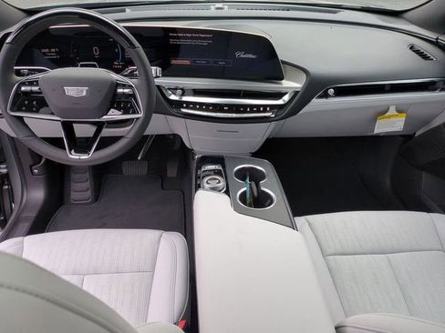 New 2026 Cadillac Lyriq Luxury RWD image 21