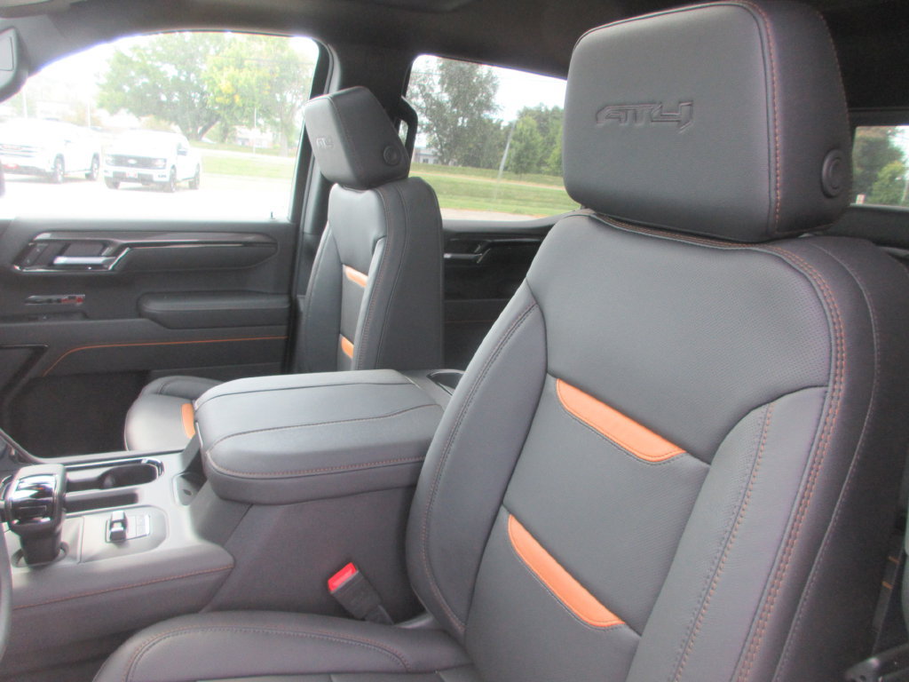 New 2026 GMC Sierra 1500 AT4 w/ AT4 Premium Package AWD/4WD image 14