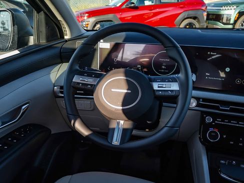 New 2026 Hyundai Tucson SEL image 17