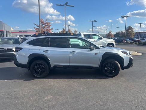 Used 2025 Subaru Outback Wilderness w/ Wilderness Package image 6