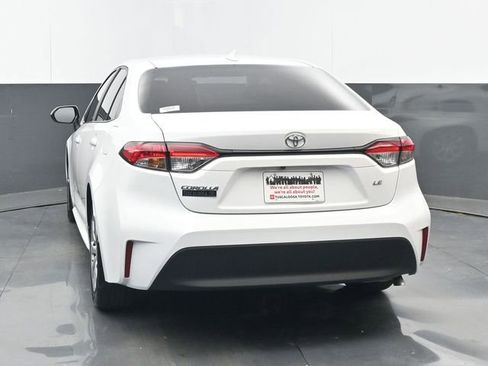 Used 2025 Toyota Corolla LE image 19