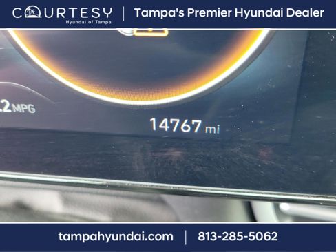 Used 2024 Hyundai Elantra SEL image 16