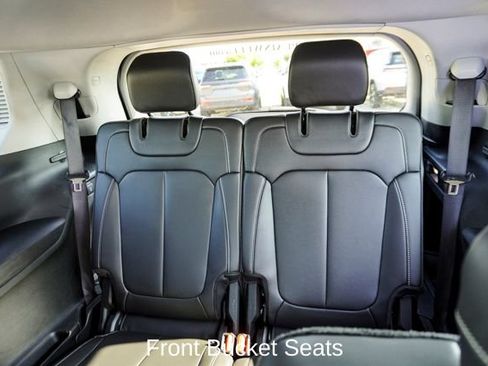 Used 2022 Jeep Grand Cherokee L Limited AWD/4WD image 13