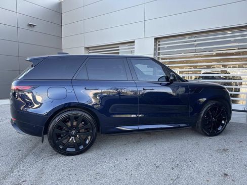 Used 2023 Land Rover Range Rover Sport SE Dynamic AWD/4WD image 8