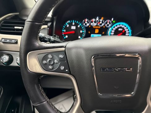 Used 2019 GMC Yukon Denali AWD/4WD image 25