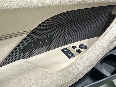 Used 2022 BMW 430i xDrive Coupe w/ M Sport Package image 23