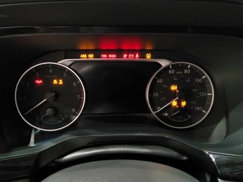 Used 2024 Nissan Pathfinder SV image 17