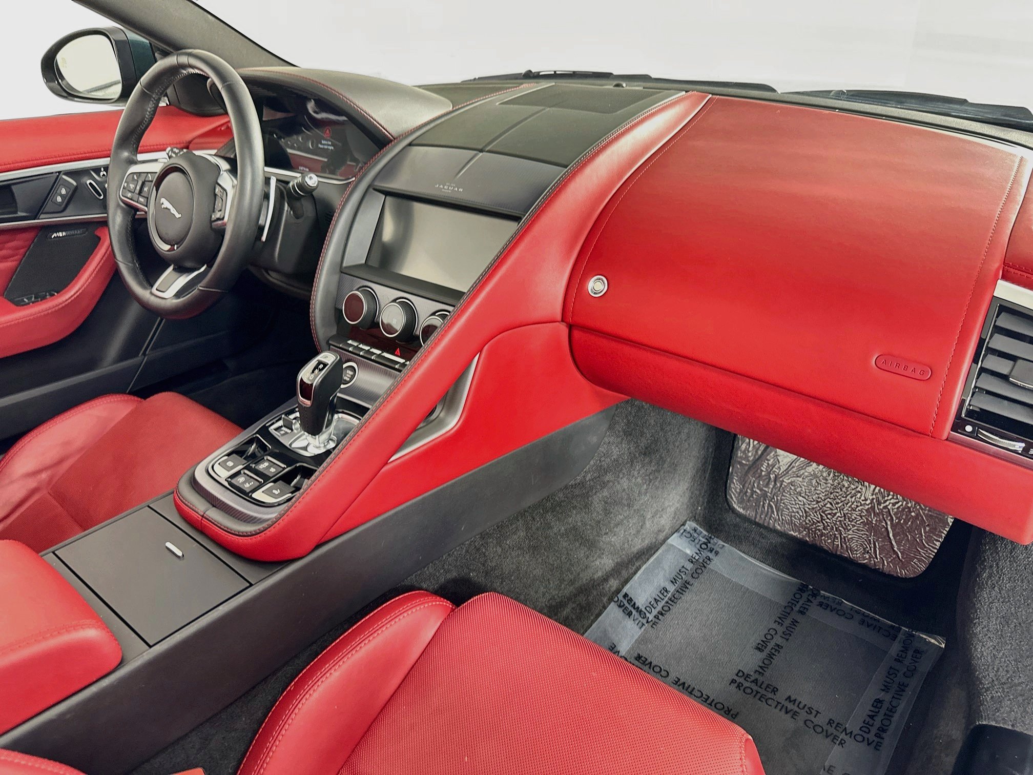 Used 2024 Jaguar F-TYPE R-Dynamic RWD image 24