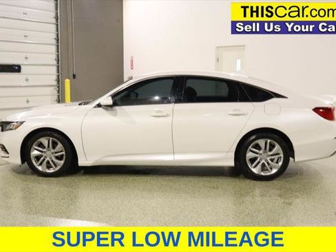 Used 2018 Honda Accord LX image 4