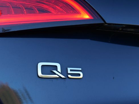 Used 2017 Audi Q5 3.0T Premium Plus w/ Technology Package image 61