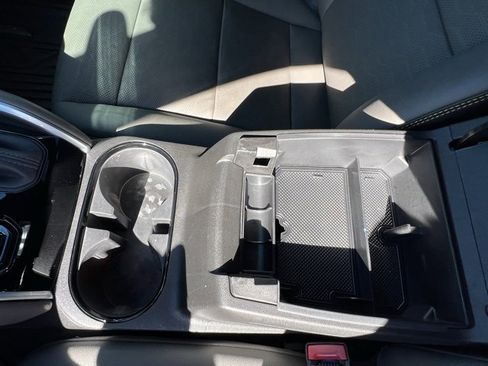 Used 2024 Chevrolet Colorado ZR2 w/ ZR2 Convenience Package III image 17