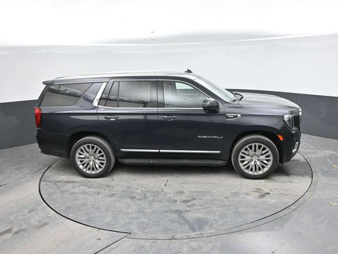 Used 2023 GMC Yukon Denali AWD/4WD image 18