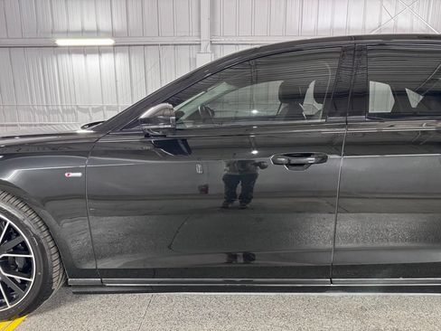 Used 2021 Audi A8 L 4.0T w/ Executive Plus Package AWD/4WD image 17