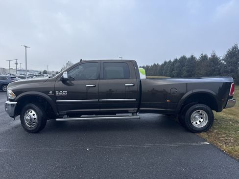 Used 2013 RAM 3500 Laramie image 7