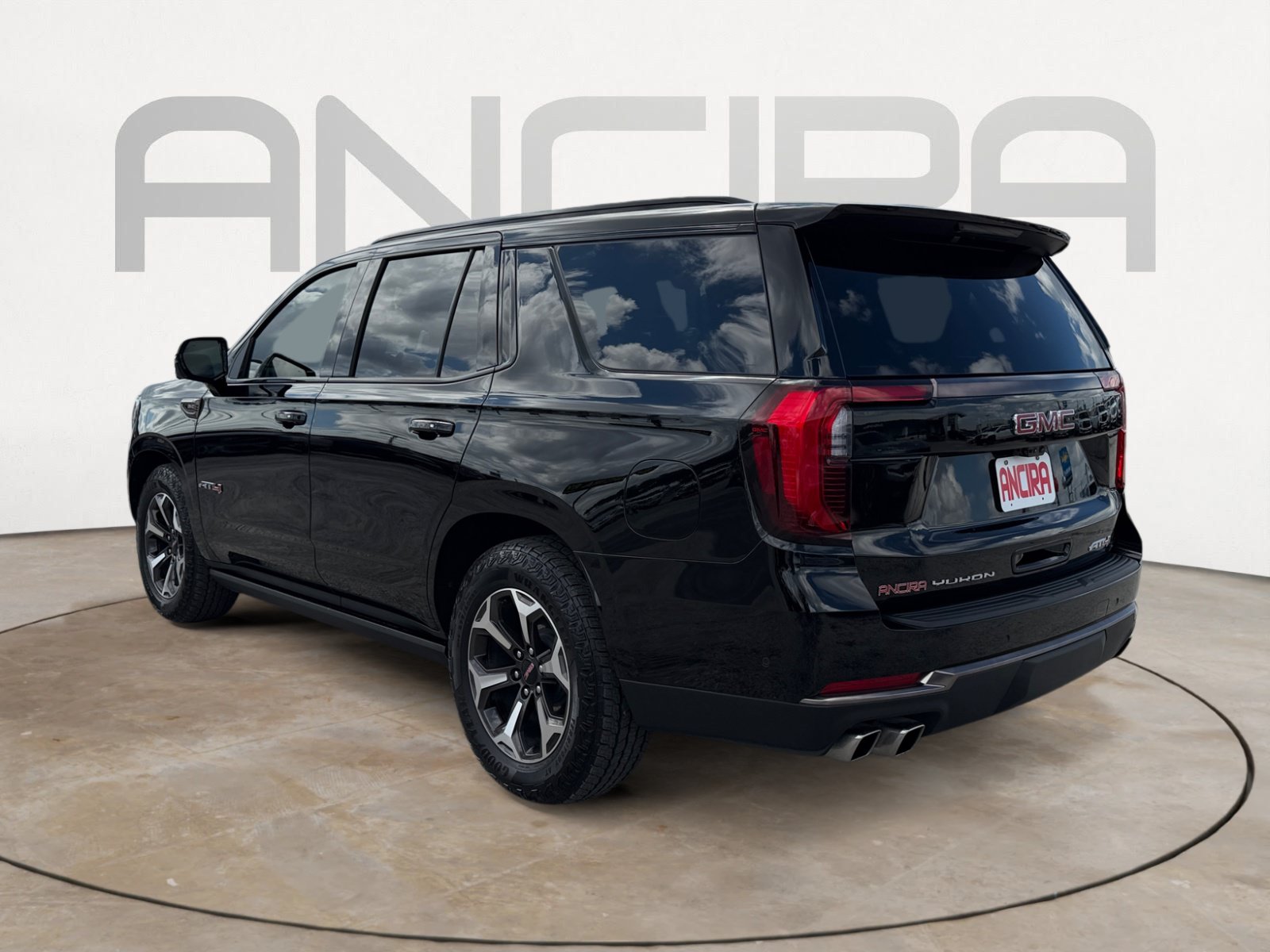 Used 2025 GMC Yukon AT4 Ultimate AWD/4WD image 7