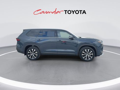 Certified 2026 Toyota Grand Highlander AWD Hybrid image 9