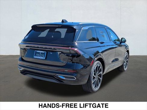 New 2026 Lincoln Nautilus Black Label image 2