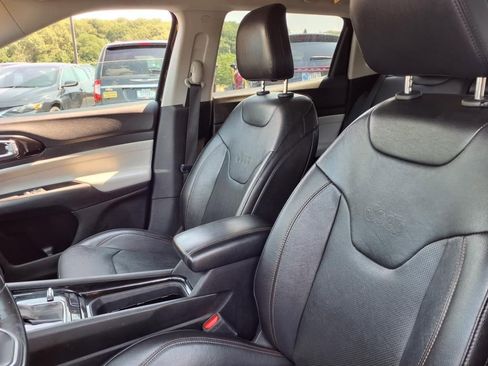 Used 2022 Jeep Compass Limited image 15