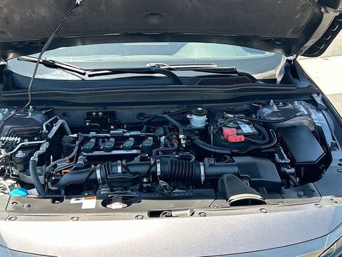 Used 2019 Honda Accord Sport image 27