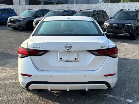 Used 2024 Nissan Sentra SV FWD image 5