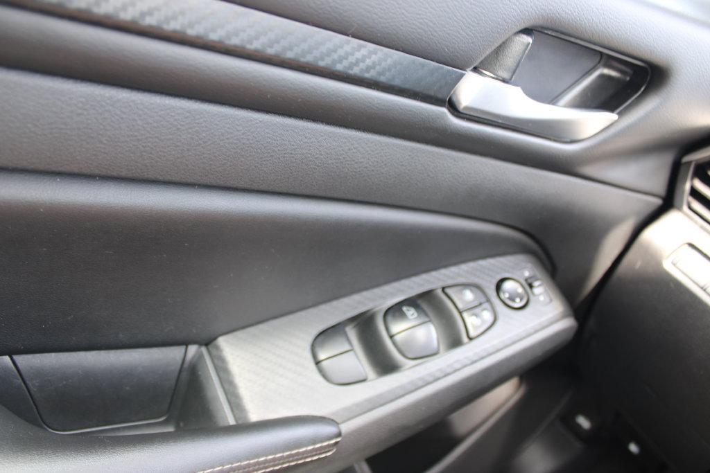 Used 2024 Nissan Altima 2.5 SV FWD image 42
