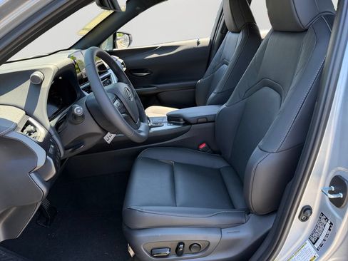 New 2026 Lexus UX 300h AWD image 12