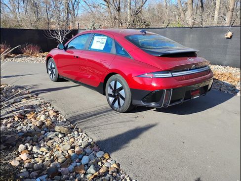 New 2025 Hyundai Ioniq 6 SE RWD image 4