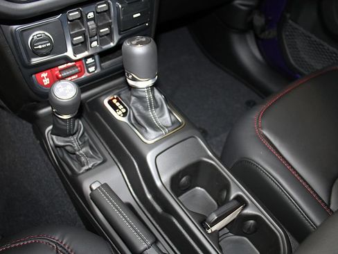 New 2026 Jeep Wrangler Unlimited Rubicon AWD/4WD image 22