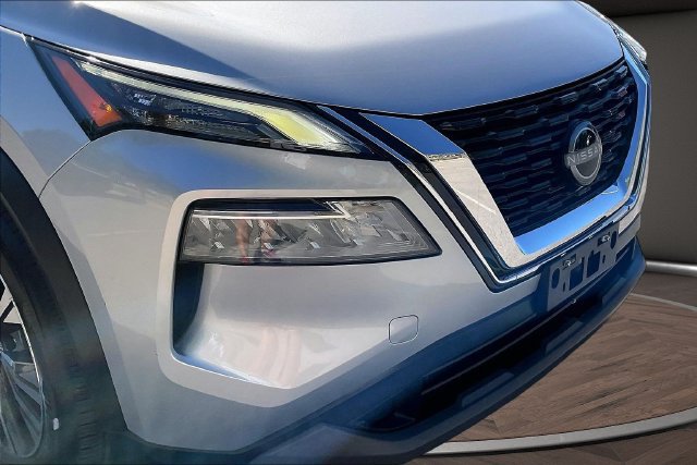Used 2023 Nissan Rogue SV FWD image 26