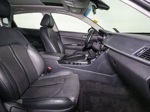Used 2020 Kia Optima SE image 14