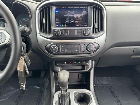 Used 2022 Chevrolet Colorado LT w/ Safety Package AWD/4WD image 13
