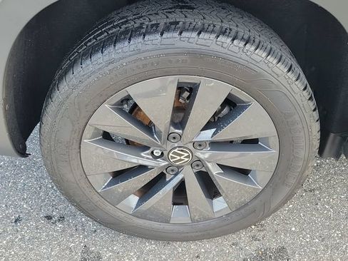 Certified 2023 Volkswagen Taos S w/ Driver Assistance Package FWD image 5