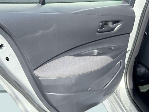 Used 2025 Toyota Corolla LE image 26