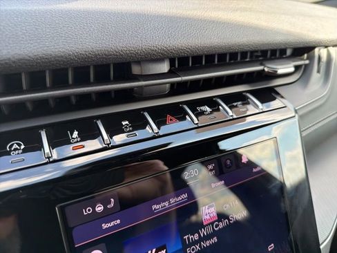 New 2025 Jeep Grand Cherokee Altitude image 17