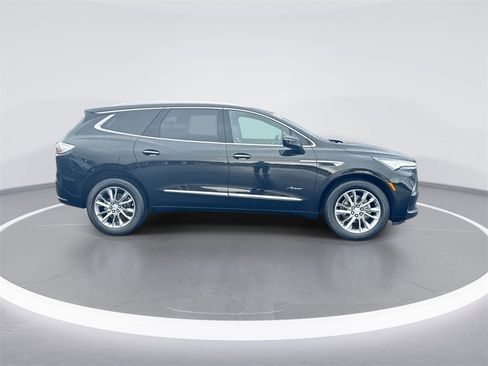 Used 2022 Buick Enclave Avenir w/ Avenir Technology Package image 9