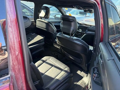 Used 2023 Jeep Grand Cherokee L Overland w/ Luxury Tech Group IV image 7