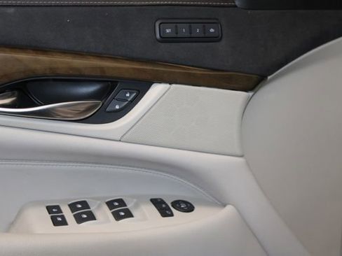 Used 2019 Cadillac Escalade ESV Premium Luxury AWD/4WD image 28