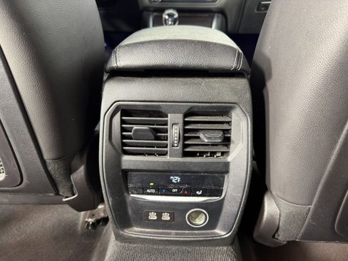 Used 2019 BMW 330i Sedan w/ Convenience Package image 28