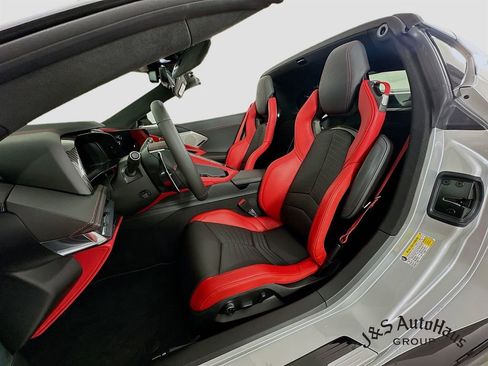 Used 2020 Chevrolet Corvette Stingray Premium Cpe w/ 3LT Preferred Equipment Group image 11