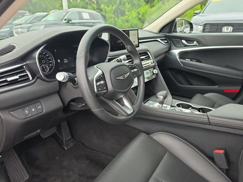 Used 2025 Genesis G70 2.5T RWD image 13