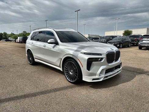 Used 2024 BMW ALPINA XB7 AWD/4WD image 11