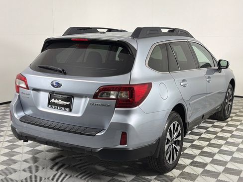 Used 2015 Subaru Outback 2.5i Limited image 4