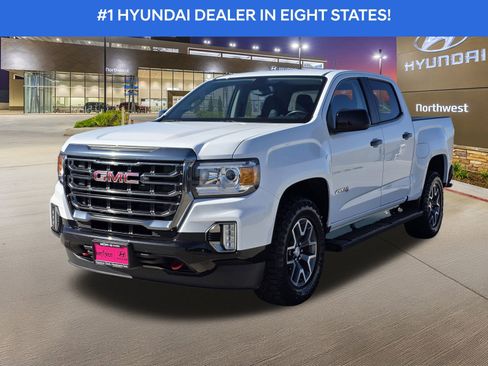 Used 2022 GMC Canyon AT4 image 2