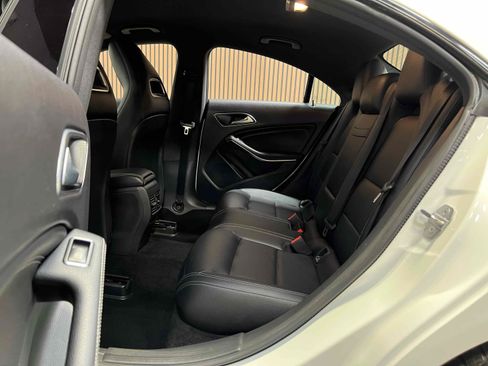 Used 2019 Mercedes-Benz CLA 250 image 5