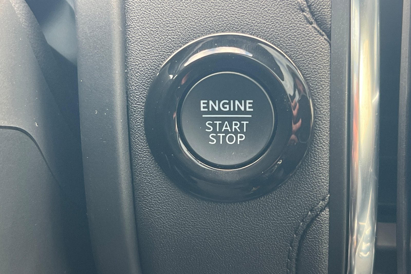 Used 2025 Ford Expedition Tremor AWD/4WD image 25