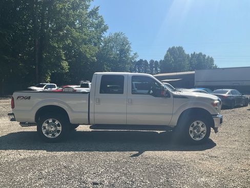 Used 2015 Ford F250 Lariat w/ Lariat Ultimate Package AWD/4WD image 4